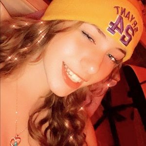 Meet your Posher, Bella